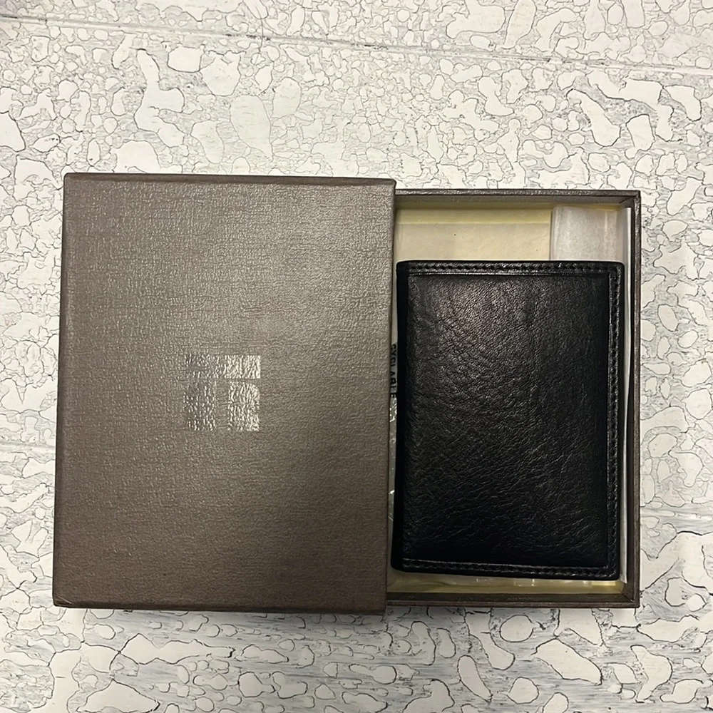 Trafalagar Wallet with Clip